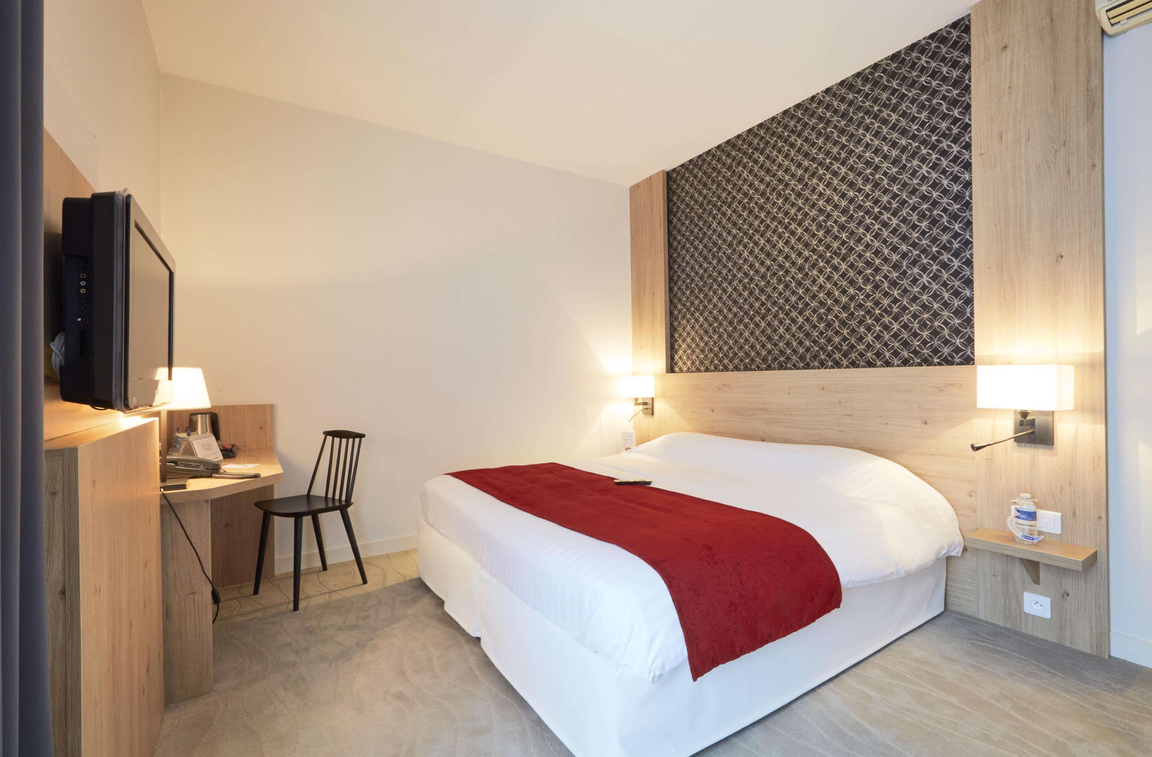 กีริอ๊าด วาน ซองทร์-วีล Hotel วานส์ ภายนอก รูปภาพ
